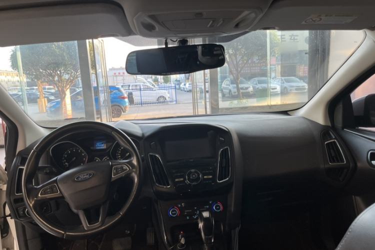 Used Ford Focus 2015 Sedan 1.6L Automatic Trend Model
