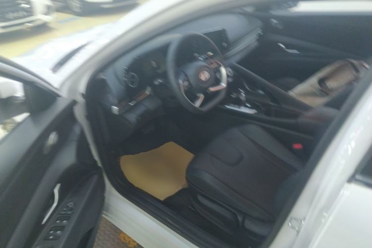 Used Hyundai Elantra 2023 1.5L CVT GLX Elite Edition
