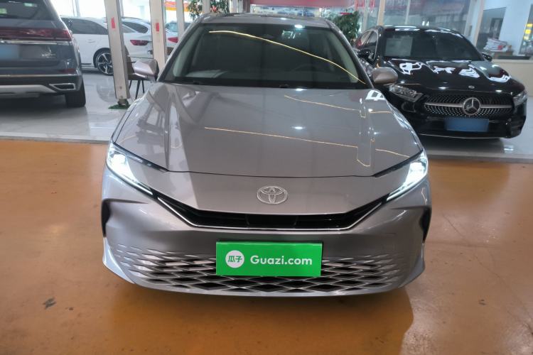 Used Toyota Camry 2024 Dual-Motor 2.0 HGVP Luxury Edition

