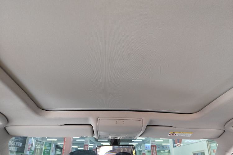 Used Volkswagen Tiguan L 2021 330TSI Automatic Two-Wheel Drive Smart Edition
