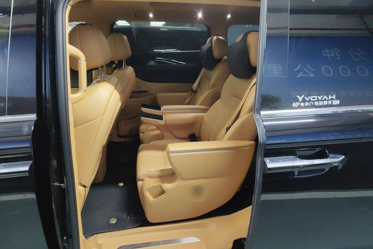 Used VOYAH Dream 2025 PHEV Four-Wheel Drive Excellence Kunpeng Edition
