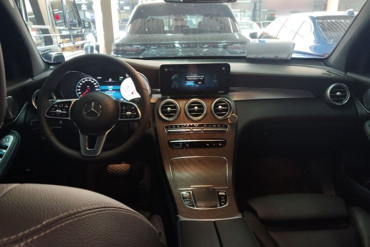 Used Mercedes-Benz GLC 2021 GLC 260 L 4MATIC Luxury Model