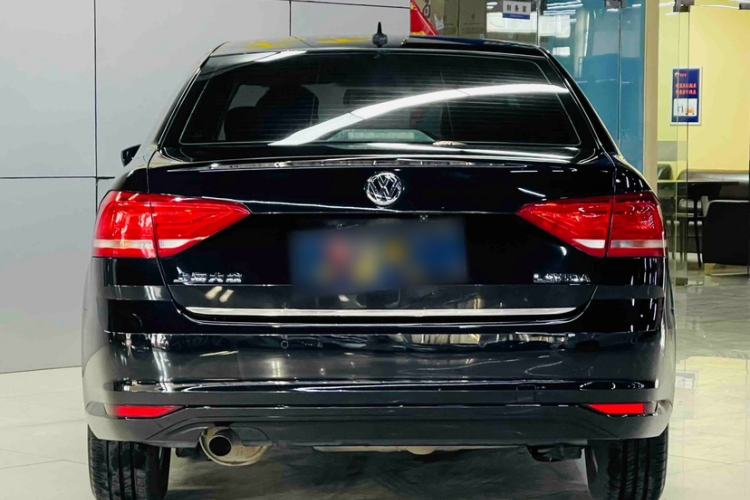 Used Volkswagen Lavida 2015 1.6L Automatic Fashion Edition
