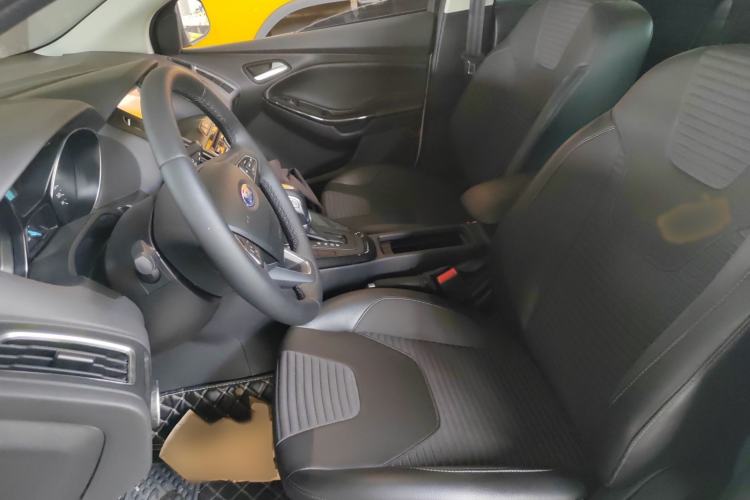 Used Ford Focus 2020 Hatchback Classic 1.5L Automatic Trendy Model
