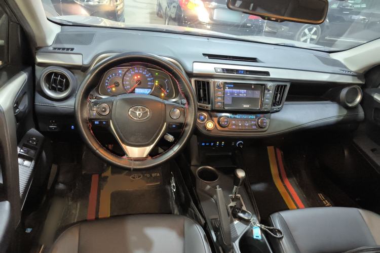 Used Toyota RAV4 2015 2.5L Automatic 4x4 Elite Edition