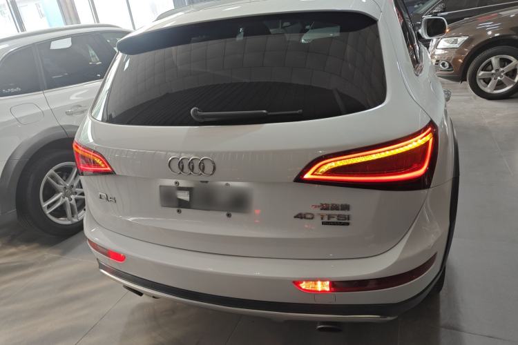 Used Audi Q5 2017 Plus 40 TFSI Comfort Model
