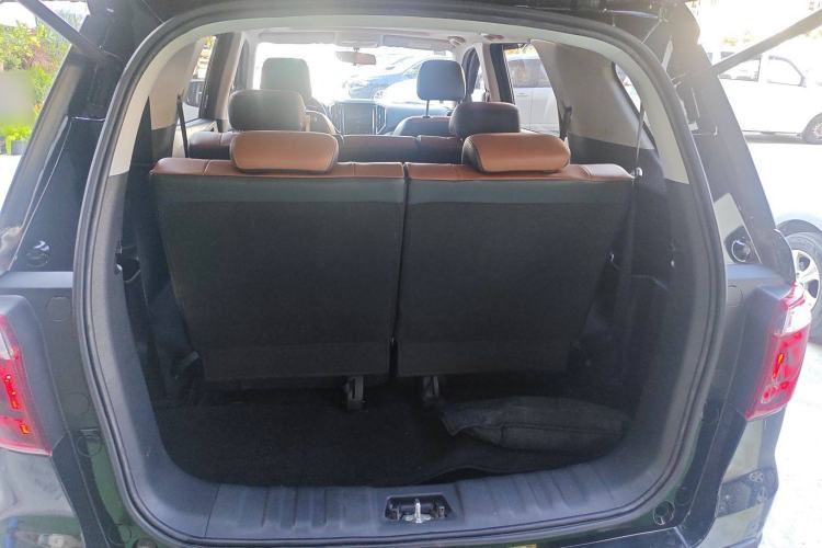 Used Oshan CX70 2016 1.6L manual luxury version
