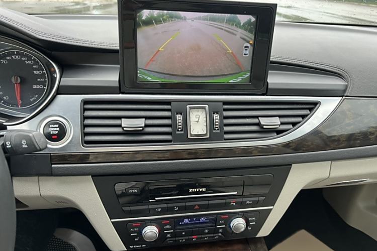 Used Zotye Z700 2016 1.8T DCT Elegant Version

