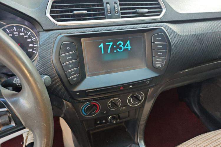 Used Great Wall Wingle 5 2017 2.0T European Version Diesel Two-Wheel Drive Elite Plus Big Double-Cab GW4D20D