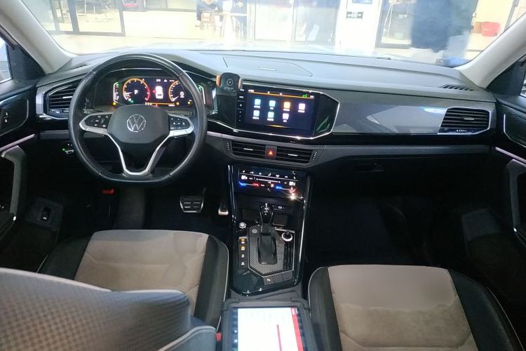 Used Volkswagen Tayron X 2020 330TSI Two-Wheel Drive Luxury Smart Connectivity Version
