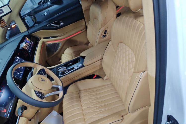 Used VOYAH Dream 2024 PHEV Ultra-Long Range Flagship Edition