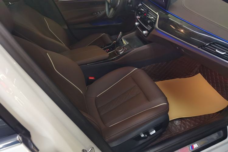 Used BMW 5 Series 2022 Second Facelift 525Li M Sport Package
