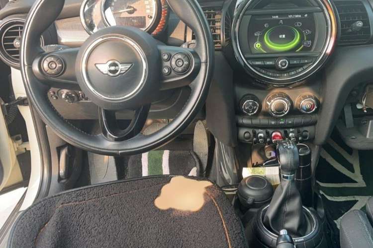 Used  MINI 2015 1.5T COOPER Fun Five-Door Edition
