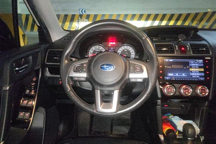 Used Subaru Forester 2016 2.0i Luxury Navigation Edition
