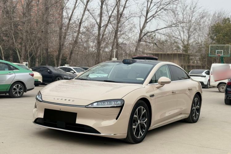 Used Hima Luxeed S7 2025 855 km Max