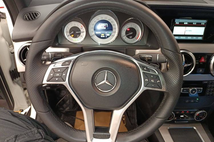 Used Mercedes-Benz GLK-Class 2015 GLK 260 4MATIC Dynamic Edition Ultimate Version