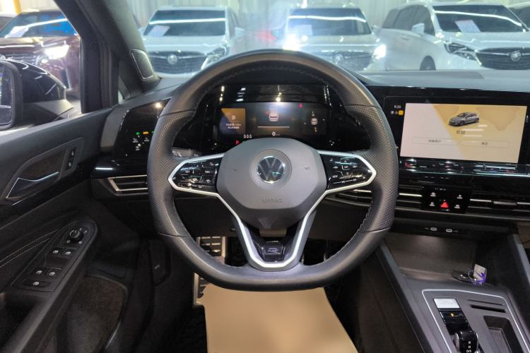 Used Volkswagen Golf 2023 280TSI DSG R-Line Lite
