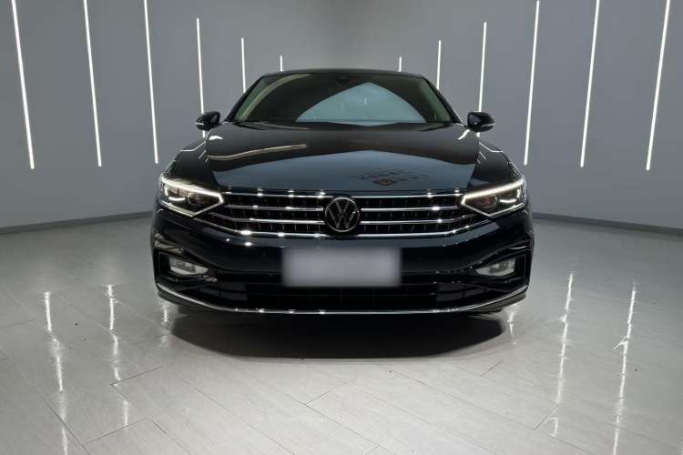 Used Volkswagen Magotan 2023 2 Million Units Commemorative Edition 330TSI DSG Luxury Version
