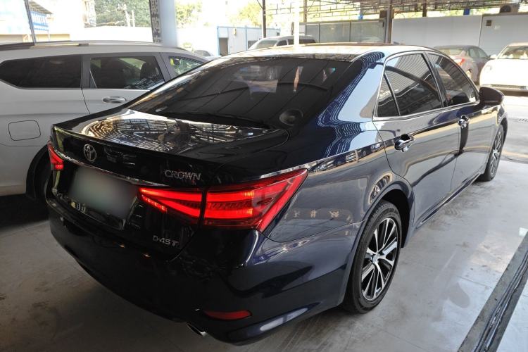 Used Toyota Crown 2018 2.0T Fashion Edition
