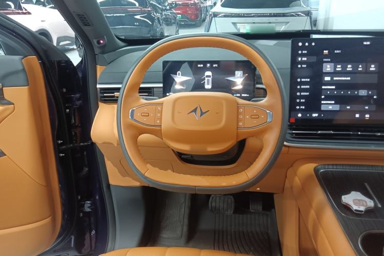 Used  eπ008 2025 210 Ultra Range-Extended Version 5 Seats
