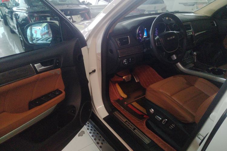 Used Haval H8 2015 2.0T Two-Wheel-Drive Elite Version