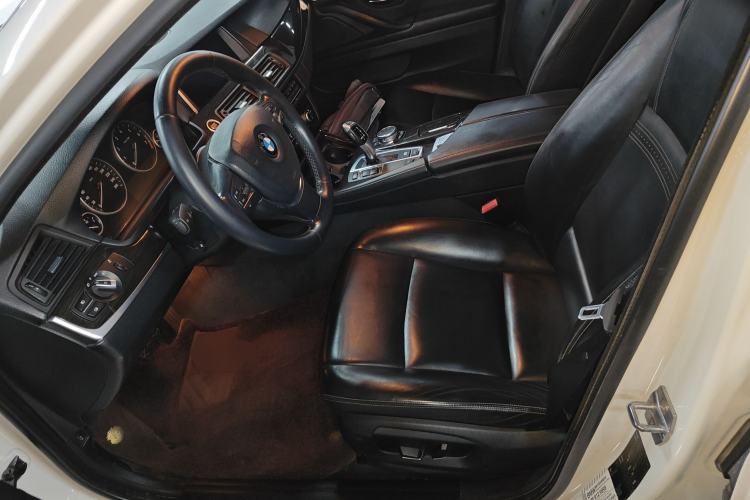 Used BMW 5 Series 2014 525Li Luxury Design Package
