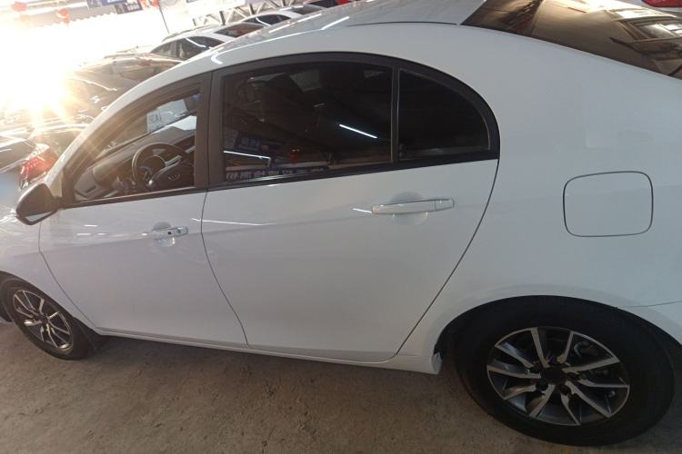 Used Geely Auto Emgrand 2019 Leading Edition 1.5L CVT Luxury Model China VI Standard
