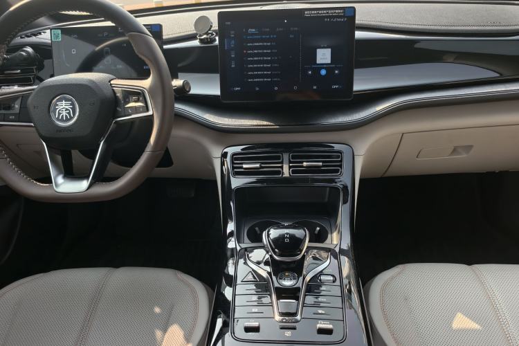 Used BYD Qin PLUS 2024 HONOR Edition DM-i 55KM Leading Model
