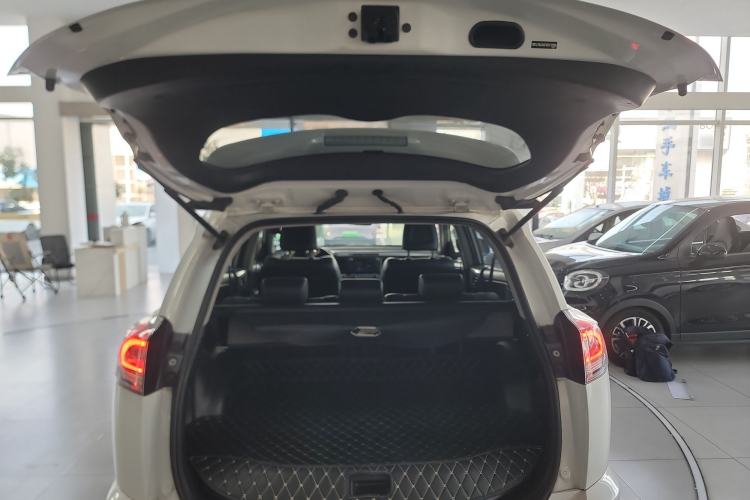 Used Toyota RAV4 2016 2.5L Automatic 4x4 Elite Edition
