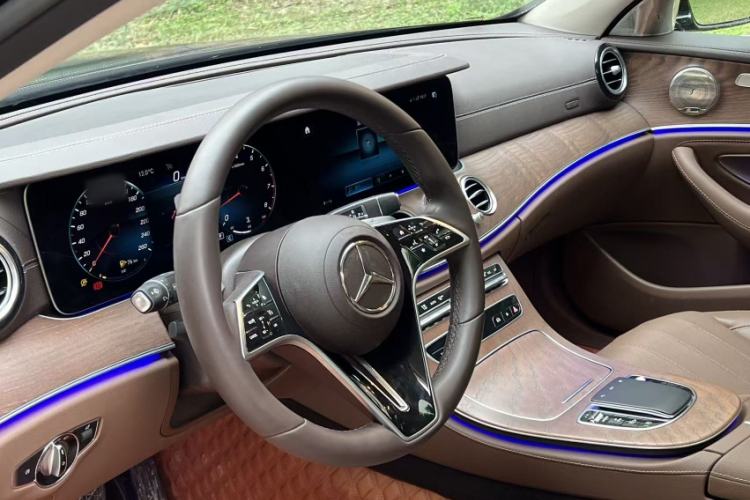 Used Mercedes-Benz E-Class 2023 Updated E 300 L Fashion Edition
