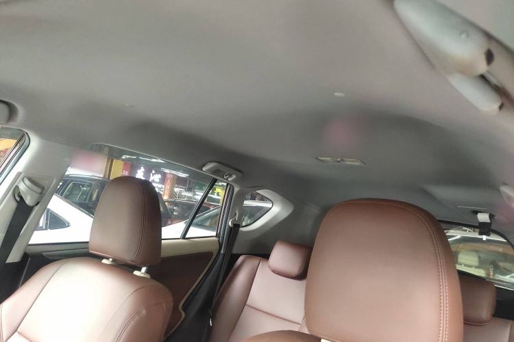 Used Toyota RAV4 2015 2.0L CVT Two-Wheel Drive Urban Edition
