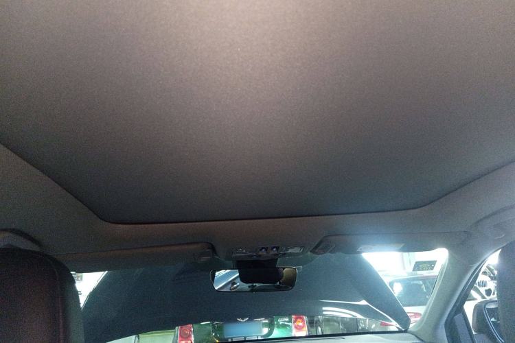 Used Toyota Highlander 2018 2.0T Two-Wheel Drive Luxury Edition 7 Seats China VI Standard
