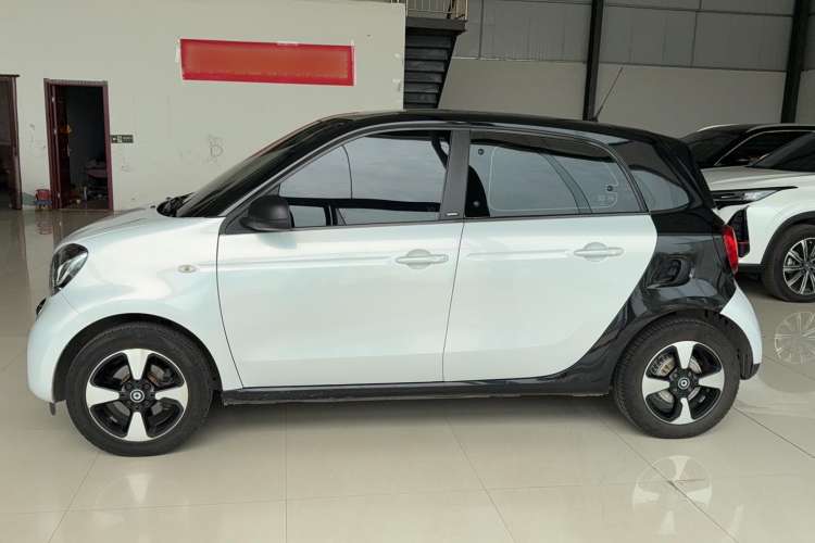 Used  forfour 2018 1.0L 52kW Passion Edition
