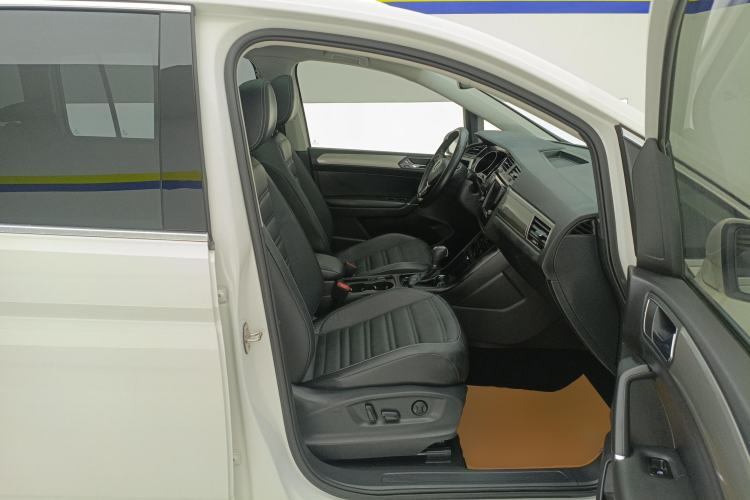 Used Volkswagen Touran 2021 Volkswagen Touran L 280TSI DSG Boundary Edition 7-Seater