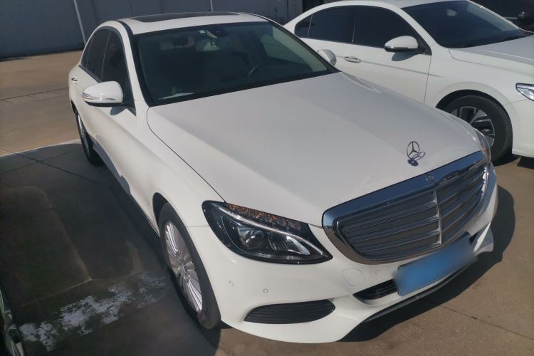Used Mercedes-Benz C-Class 2015 Facelift C 180 L