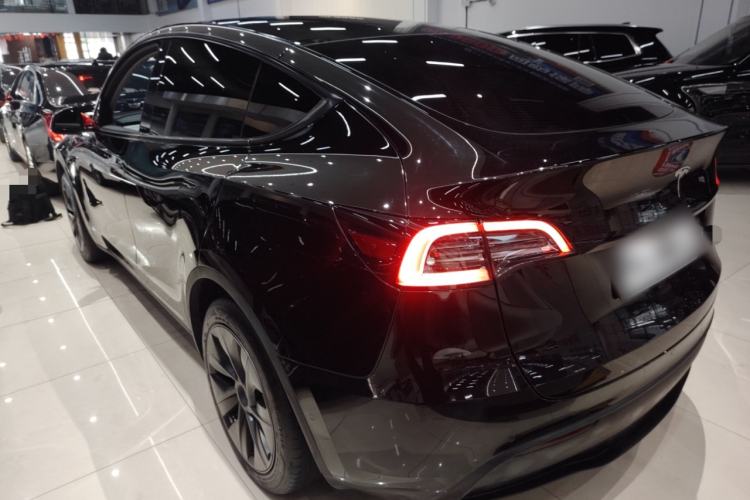 Used Tesla Model Y 2023 Rear-Wheel-Drive Version