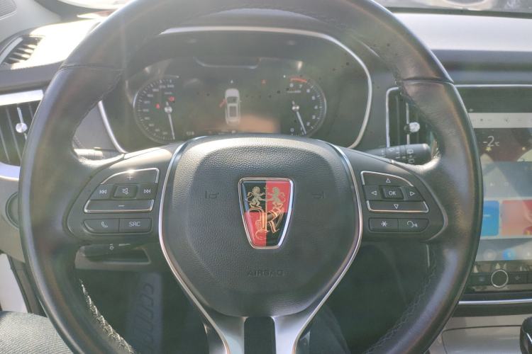 Used Roewe RX5 2018 20T Two-Wheel Drive Automatic Internet Smart Luxury Edition
