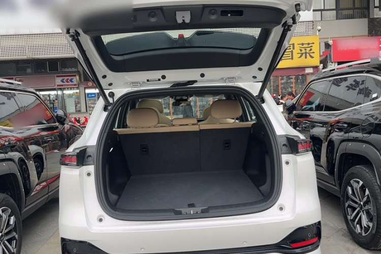 Used Changan CS75 PLUS 2025 4th Generation 1.5T New Blue Whale Smart Luxury Edition
