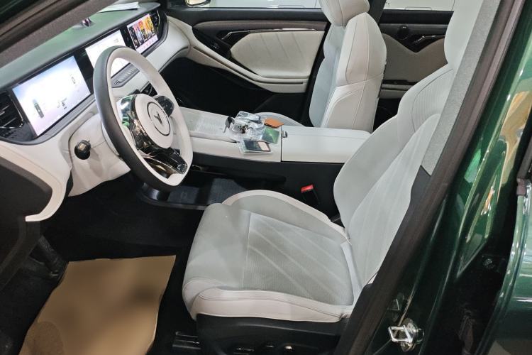 Used VOYAH FREE 2025 318 318 km Rear-Drive Touring Edition
