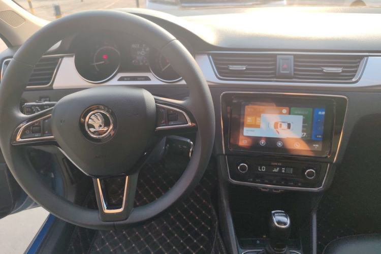 Used Skoda Rapid 2020 1.5L Automatic Comfort Edition
