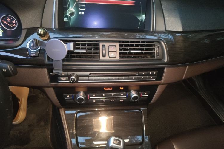 Used BMW 5 Series 2014 525Li Luxury Design Package
