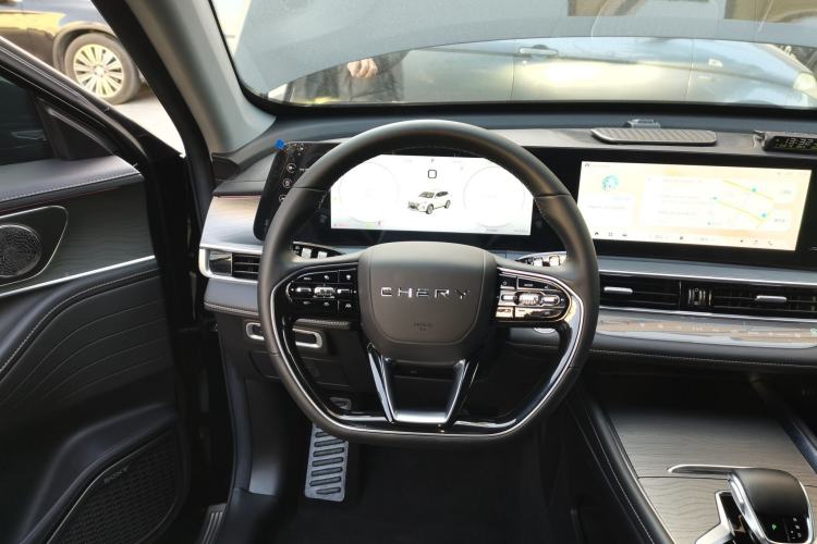 Used Chery Tiggo 8 PRO 2024 Champion Edition 290T Two-Wheel Drive Shining Version 5 Seats
