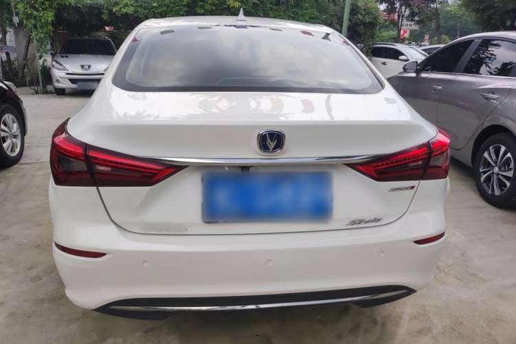 Used Changan Eado 2018 High-Energy Edition 1.6L GDI Manual Pioneer Model China V Standard
