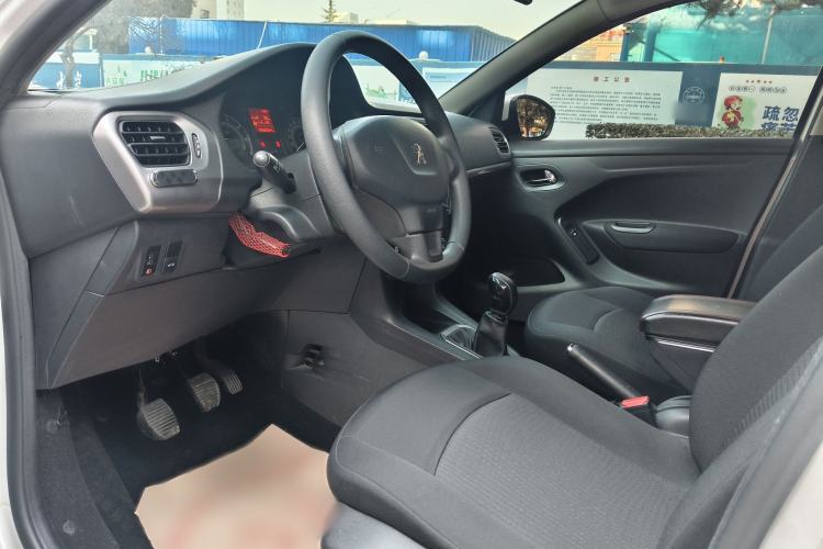 Used Peugeot 301 2014 1.6L Manual Comfort Edition
