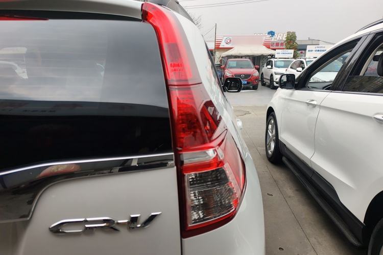 Used Honda CR-V 2016 2.0L two-wheel drive Urban Edition
