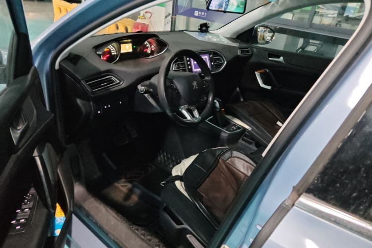 Used Peugeot 308S 2015 1.2T Automatic Jingchi Edition
