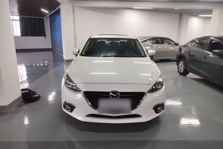 Used Mazda Mazda 3 Axela 2016 Sedan 1.5L Automatic Luxury Model