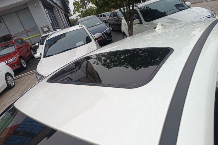 Used Ford Focus 2017 Hatchback 1.6L Automatic Fashion Edition Smart Drive Version
