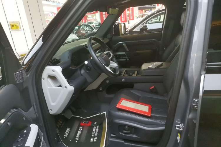 Used Land Rover Defender 2021 110 P400 X-DYNAMIC HSE
