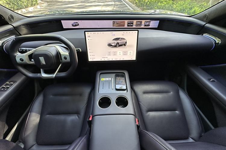 Used  07 2024 Max Extended-Range Edition
